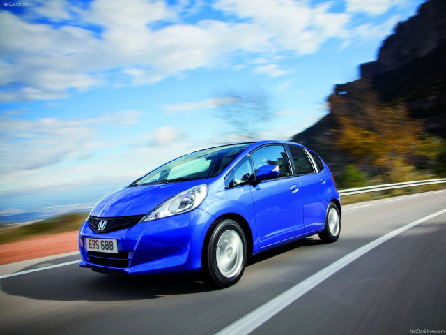 Honda Jazz фото