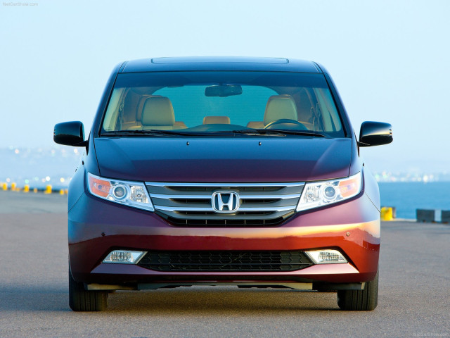 Honda Odyssey фото