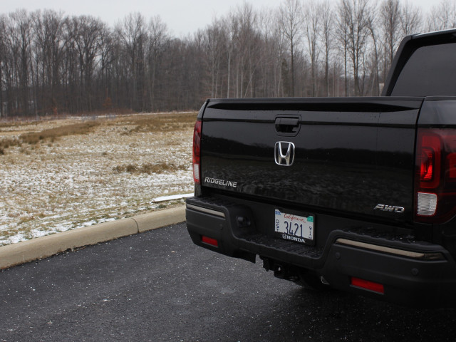 Honda Ridgeline фото