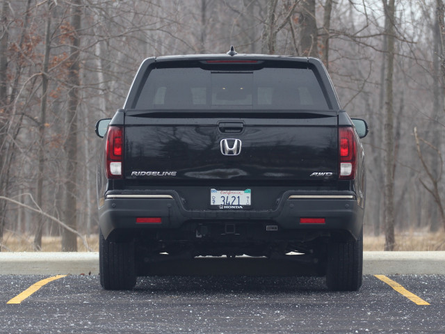 Honda Ridgeline фото