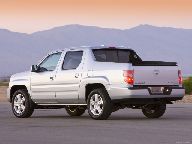 Honda Ridgeline фото