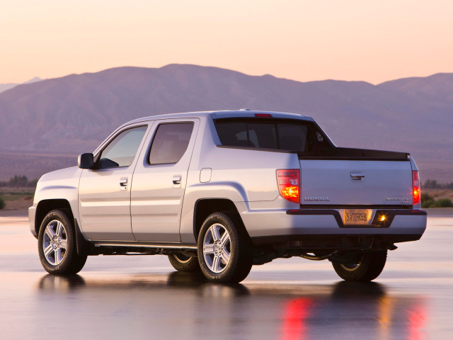 Honda Ridgeline фото