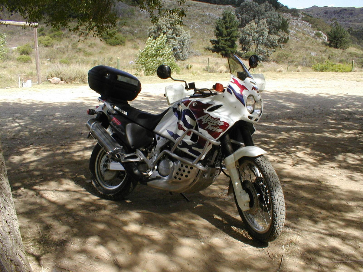 Honda XRV 750 Africa Twin фото 25176