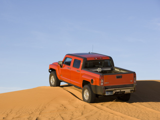 Hummer H3T фото