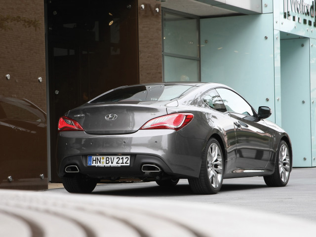 Hyundai Genesis Coupe фото