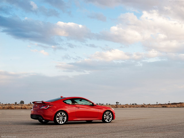 Hyundai Genesis Coupe фото