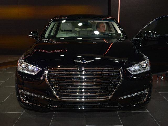 Hyundai Genesis G90 фото