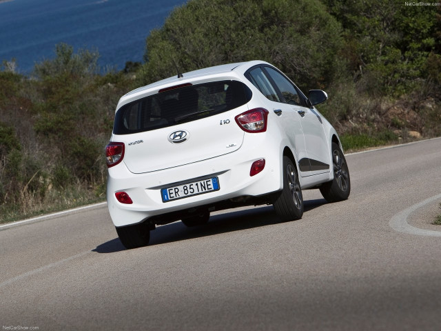 Hyundai i10 фото