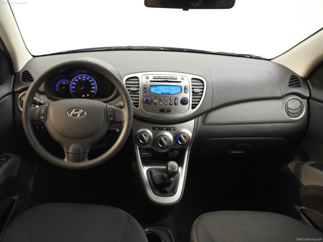 Hyundai i10 фото