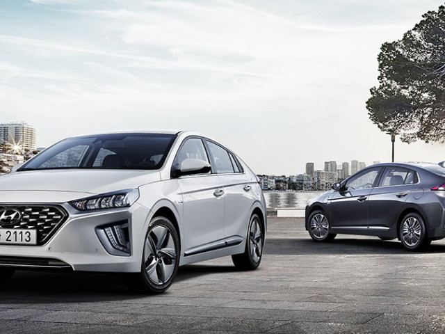 Hyundai Ioniq фото