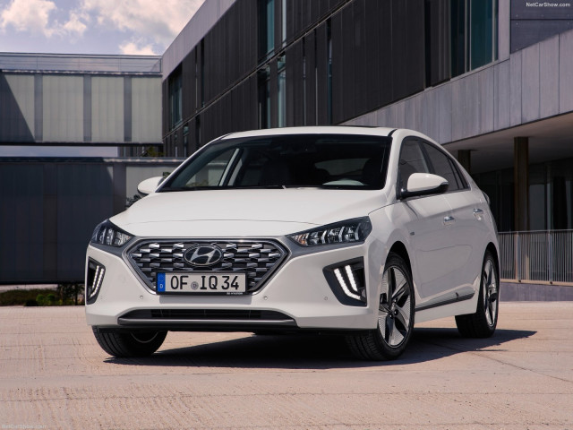 Hyundai Ioniq фото