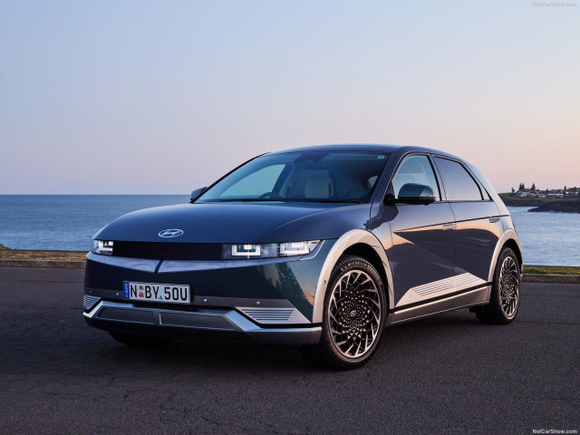 Hyundai Ioniq фото