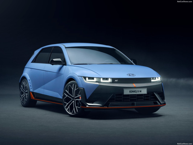 Hyundai Ioniq фото