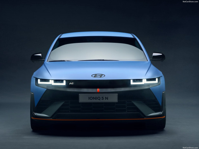 Hyundai Ioniq фото