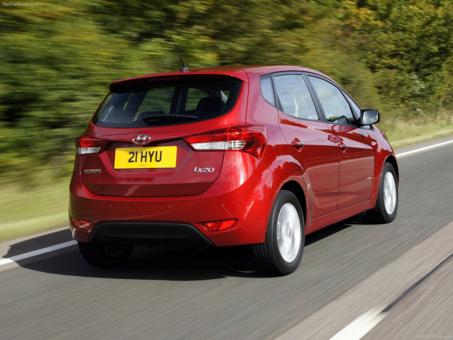 Hyundai ix20 фото