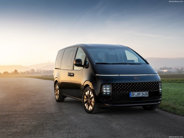 Hyundai Staria фото