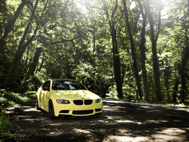 IND Dakar Yellow BMW M3 (E92) фото