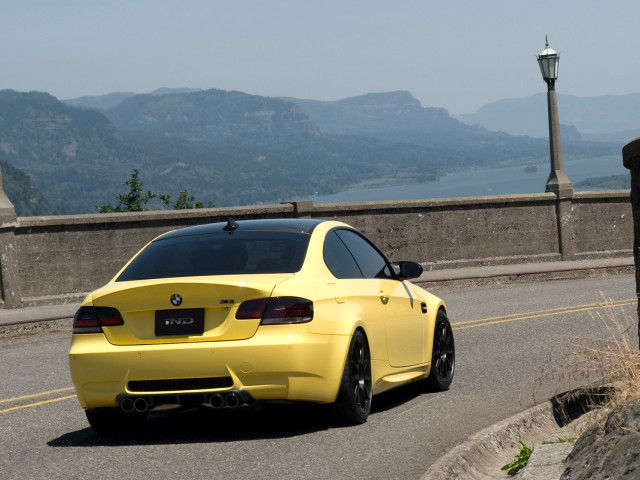 IND Dakar Yellow BMW M3 (E92) фото