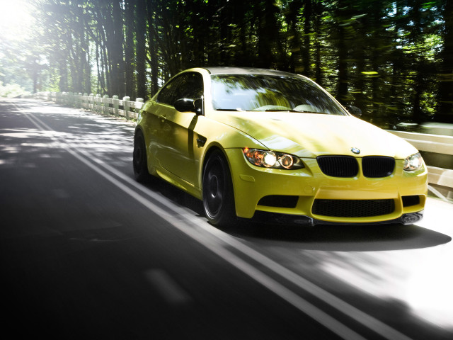 IND Dakar Yellow BMW M3 (E92) фото