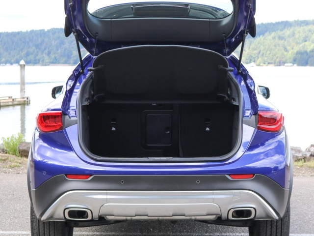 Infiniti QX30 фото