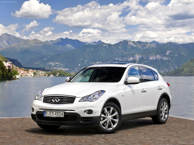 Infiniti EX30d фото