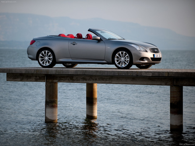 Infiniti G37 Convertible фото