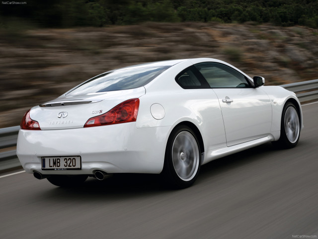 Infiniti G37 Coupe фото