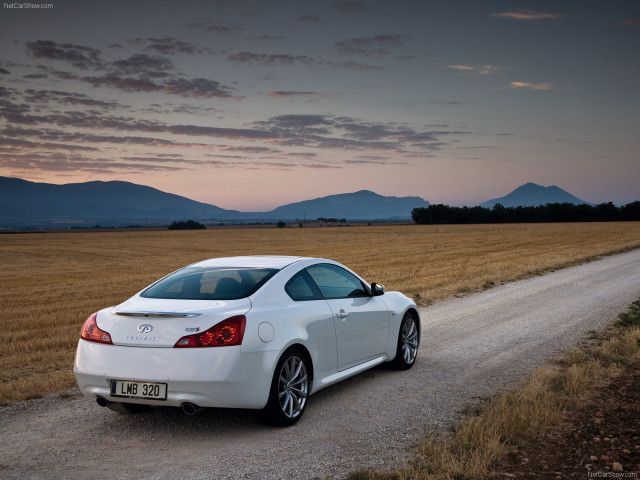 Infiniti G37 Coupe фото