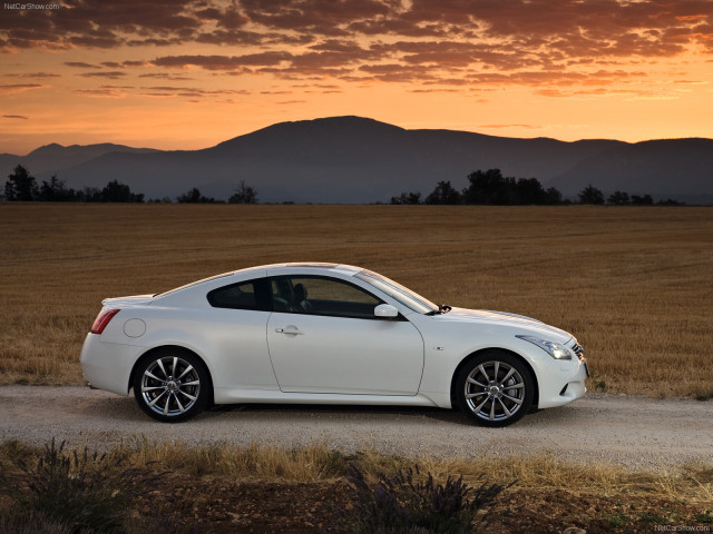 Infiniti G37 Coupe фото