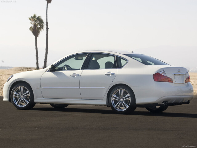 Infiniti M фото
