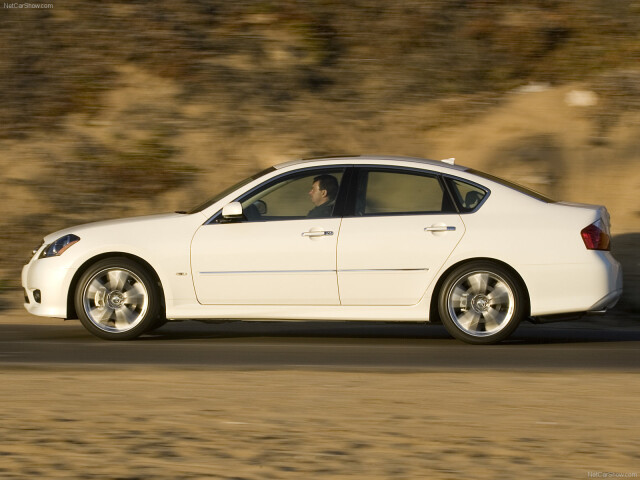 Infiniti M фото