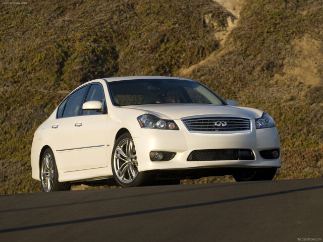 Infiniti M фото