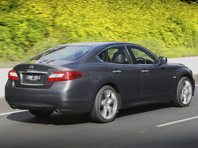 Infiniti M35 фото