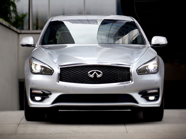 Infiniti Q70 фото