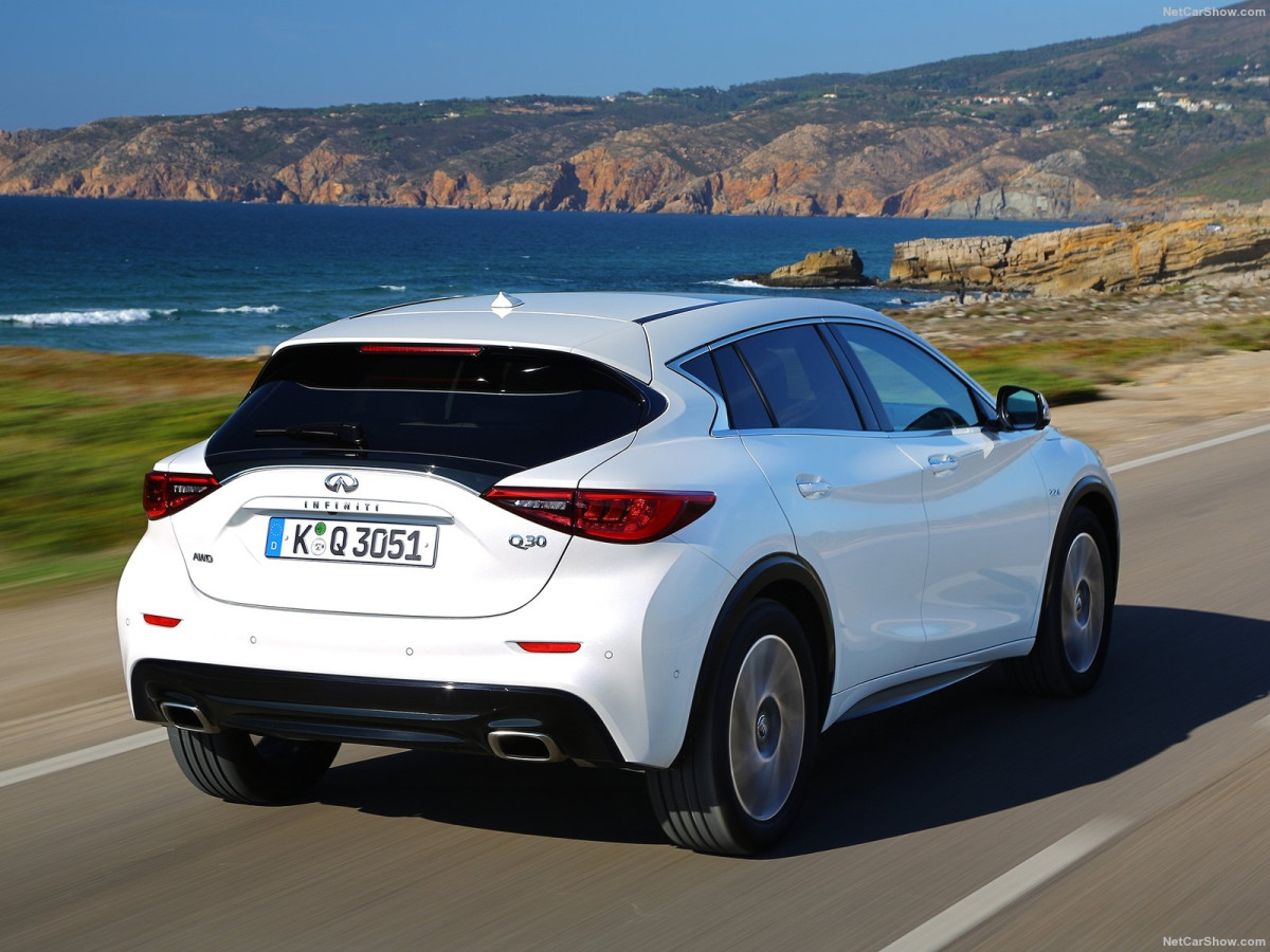 Infiniti Q30 фото 165541