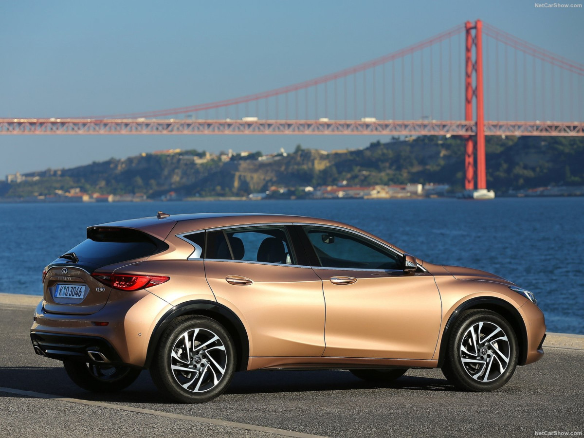 Infiniti Q30 фото 165558