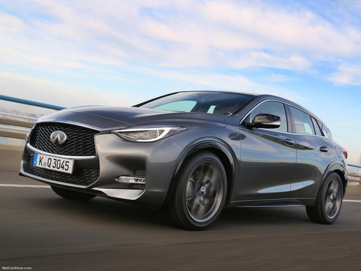 Infiniti Q30 фото 165579