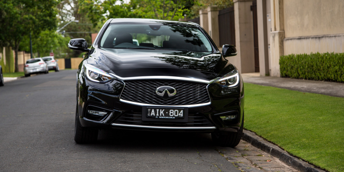 Infiniti Q30 фото 181260