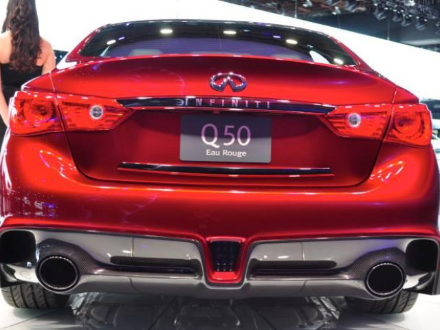 Infiniti Q50 Eau Rouge фото