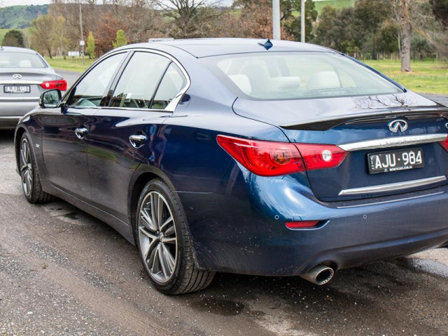 Infiniti Q50 фото