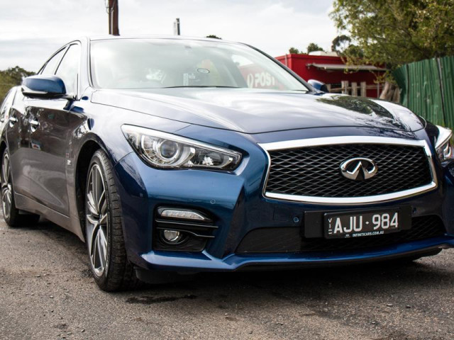 Infiniti Q50 фото