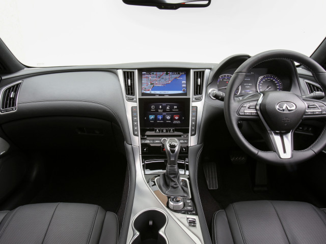 Infiniti Q60 фото
