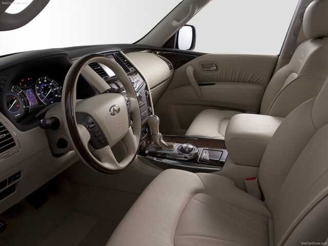 Infiniti QX56 фото