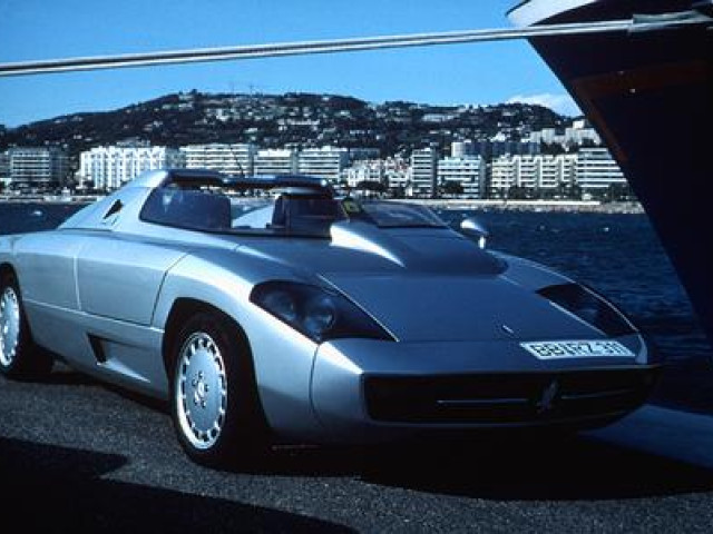 Isdera Imperator 108i фото