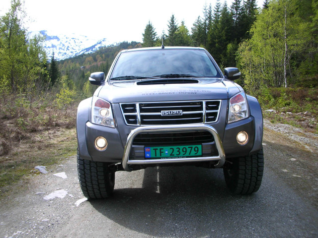 Isuzu D-Max фото