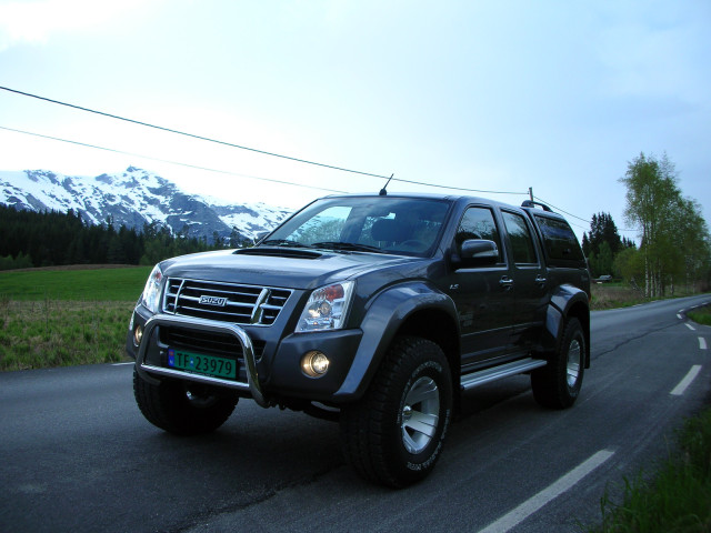 Isuzu D-Max фото