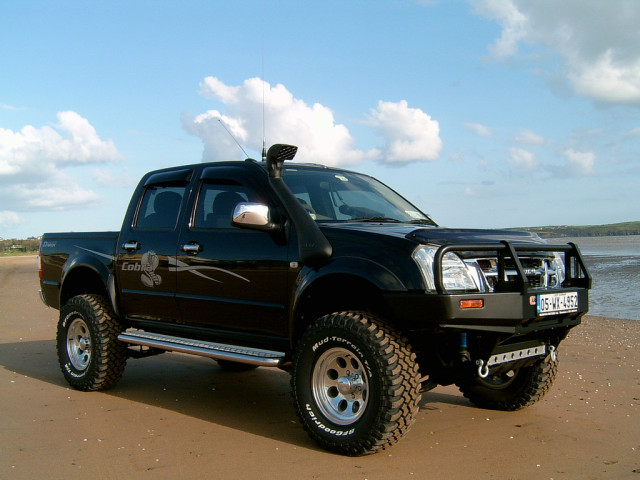 Isuzu D-Max фото