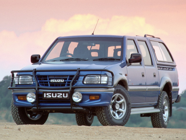 Isuzu KB фото