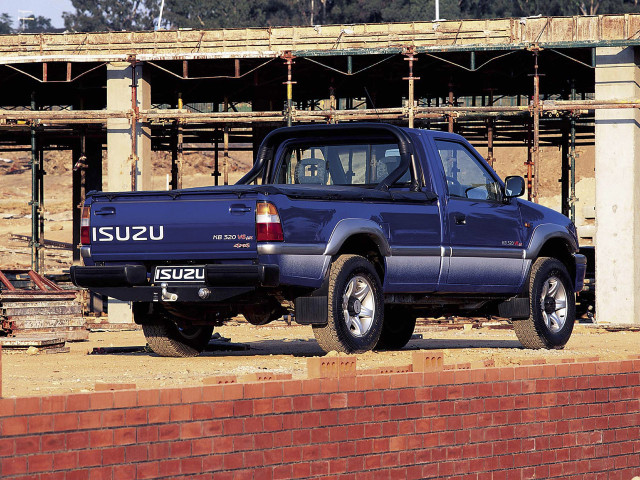 Isuzu KB фото