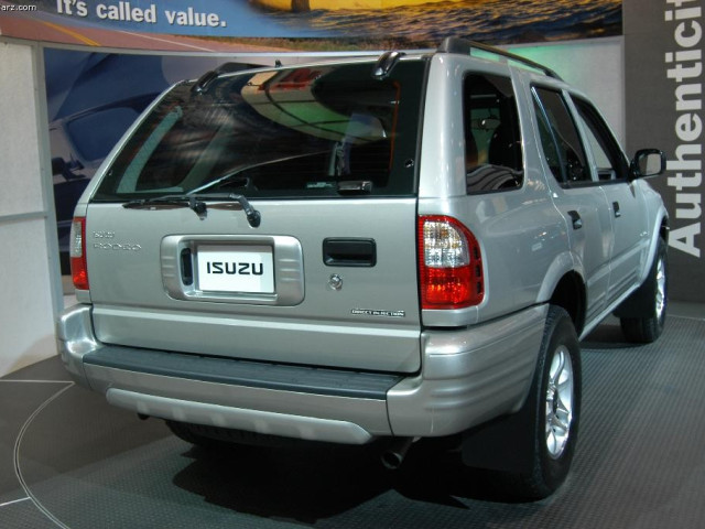 Isuzu Rodeo фото